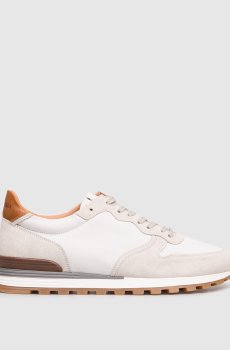 Белые замшевые кроссовки с логотипом