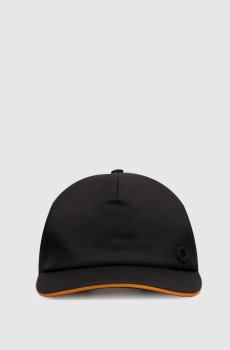 Черная кепка