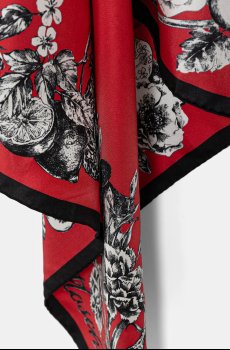 Шелковый платок Moschino