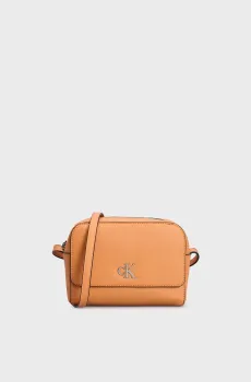 Женская оранжевая сумка MINIMAL MONOGRAM CAMERA BAG18 Оранжевый ONESIZE Calvin Klein K60K612234