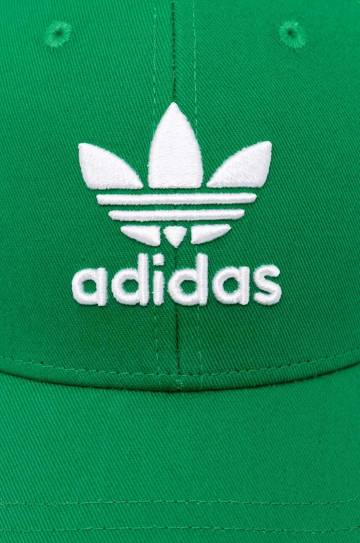 Хлопковая кепка adidas Originals цвет зелёный с аппликацией Хлопковая кепка adidas Originals цвет зелёный с аппликацией