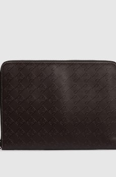 Коричневая кожаная папка для документов