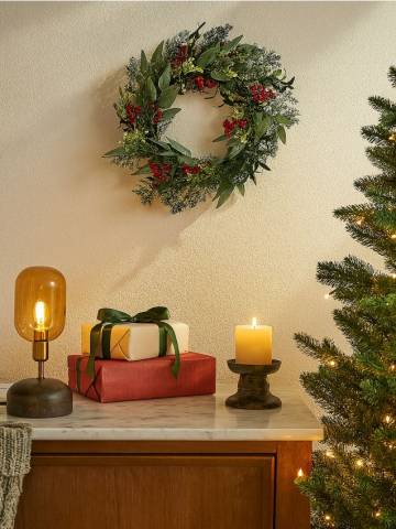Декоративний різдвяний вінок - різнобарвний