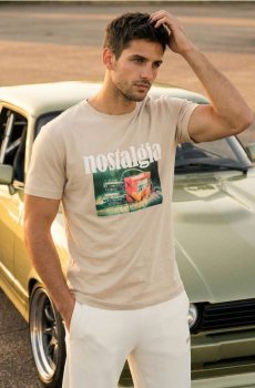 Бавовняна футболка з принтом - бежевий