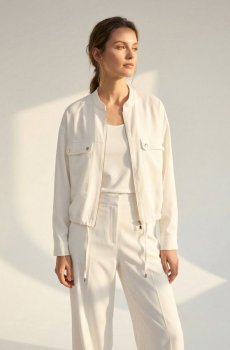 Легка бомбер куртка з твіловим оздобленням - білий