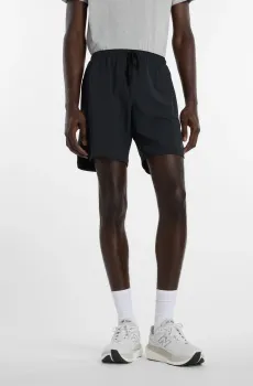 Мужские черные шорты RC Essentials 7 Черный M New Balance MB61C99EBK