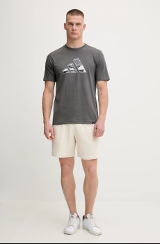 Хлопковая футболка adidas Camo Logo