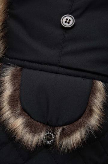 Шапка Barbour цвет чёрный из толстого трикотажа Шапка Barbour цвет чёрный из толстого трикотажа