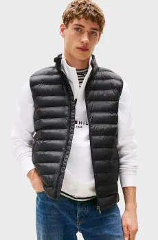 Мужской черный жилет CORE PACKABLE RECYCLED VEST Черный M Tommy Hilfiger MW0MW39989