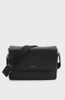 Мужская черная сумка RAISED FLAP MESSENGER Черный ONESIZE Calvin Klein LV04D3326G