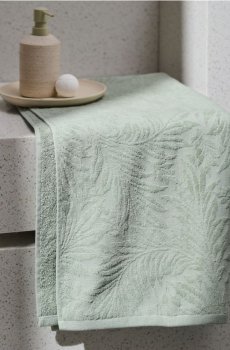 Бавовняний рушник із рослинним візерунком - блідо-зелений