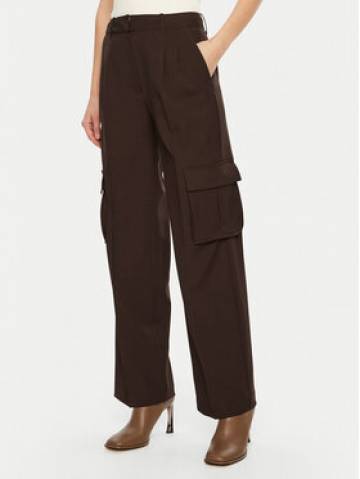Guess Штани з тканини W5RB41 WGX02 Коричневий Regular Fit Guess Штани з тканини W5RB41 WGX02 Коричневий Regular Fit