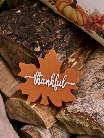 Стояча прикраса - різнобарвний