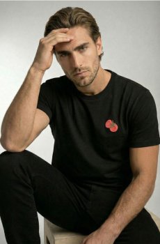 Бавовняна футболка comfort з коротким рукавом - чорний