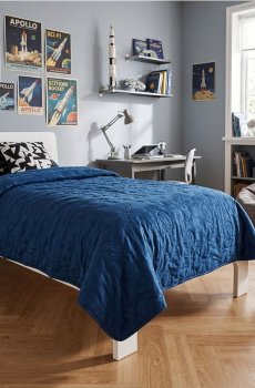 Покривало - темно-синій