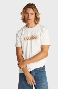 Мужская белая футболка CALVIN KLEIN LABEL PRINT Белый L Calvin Klein Jeans J30J327472