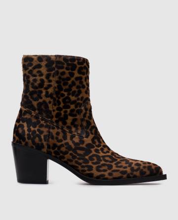 Коричневые казаки Tate из меха пони в анималистичный принт