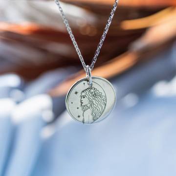 Серебряный кулон "Муза" 132724муза Серебряный кулон "Муза" 132724муза