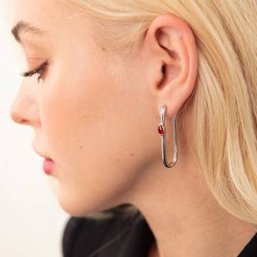 Серебряные серьги "Бриана" (красные фианиты) 123133 Серебряные серьги "Бриана" (красные фианиты) 123133