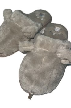 Женские комнатные тапочки Gemelli Лапка, закрытые, молочные, размер 38