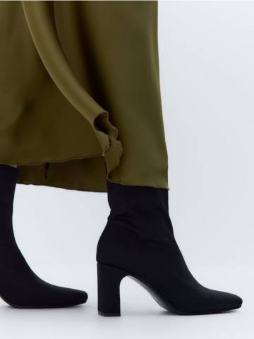 Reserved - Ботильйони на підборах - чорний - 098FF-99X