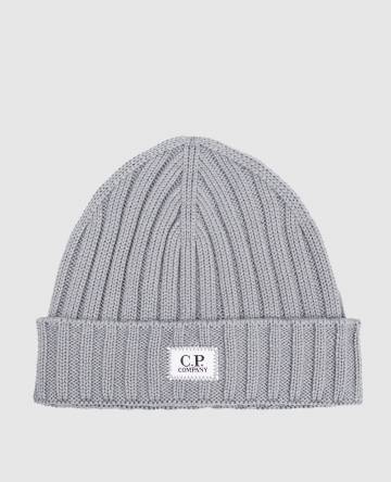 Серая шапка из шерсти с логотипом