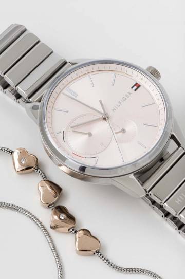 Часы и браслет Tommy Hilfiger цвет серебрянный Часы и браслет Tommy Hilfiger цвет серебрянный
