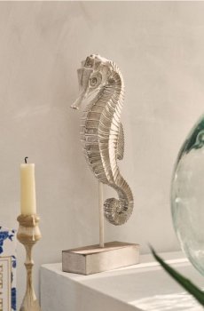 Настільна декоративна фігурка з мотивом морського коника - бежевий