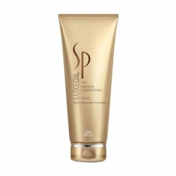 Крем-кондиционер для волос Wella Professionals SP Luxe Oil Keratin Conditioning Cream для восстановления кератина, 200 мл Крем-кондиционер для волос Wella Professionals SP Luxe Oil Keratin Conditioning Cream для восстановления кератина, 200 мл
