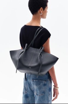 Кожаная сумочка Yuzefi LARGE MOCHI