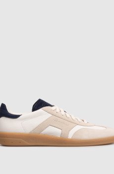 Белые кожаные кроссовки с логотипом