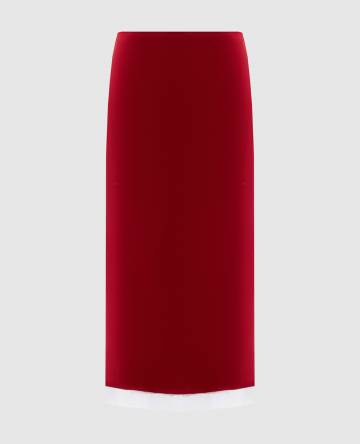 Красная юбка с кружевом Красная юбка с кружевом