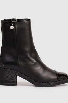 Черные кожаные ботильоны Adry
