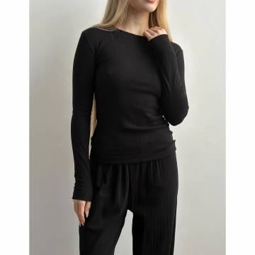 Комплект женский Miso Рибана, трикотажный, штаны широкие и лонгслив, черный, размер S (13931) Комплект женский Miso Рибана, трикотажный, штаны широкие и лонгслив, черный, размер S (13931)