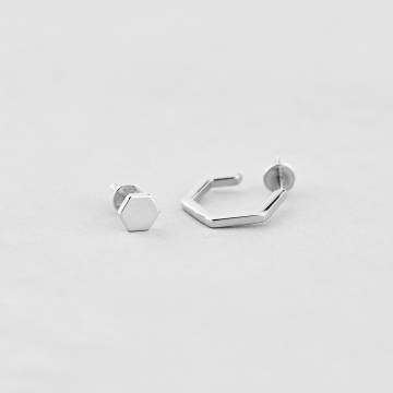 Серебряные серьги Minimal 20082р Серебряные серьги Minimal 20082р