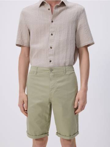 Reserved - Шорти-чиноси slim - світло-оливковий - 9323N-81X