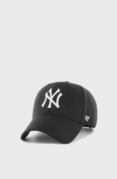 Черная кепка NEW YORK YANKEES Черный ONESIZE 47Brand B-MVPSP17WBP-BK
