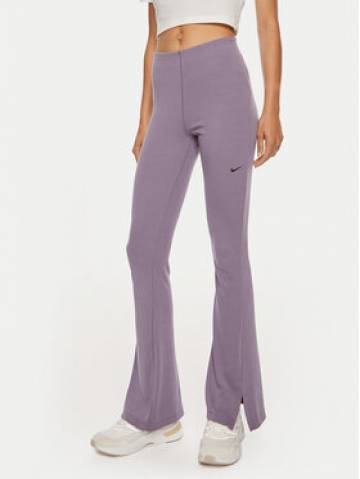 Nike Штани з тканини FQ2113 Фіолетовий Slim Fit Nike Штани з тканини FQ2113 Фіолетовий Slim Fit