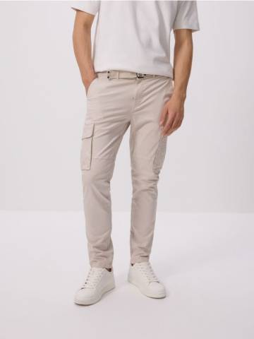 Reserved - Штани slim fit у стилі карго з ременем - бежевий - 5445L-08X Reserved - Штани slim fit у стилі карго з ременем - бежевий - 5445L-08X