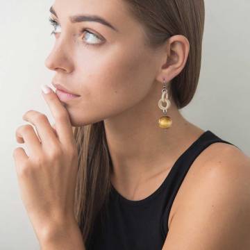 Серьги с агатом и ракушняком 151с18 Серьги с агатом и ракушняком 151с18
