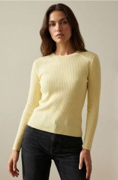 Класичний рельєфний светр - світло-жовтий