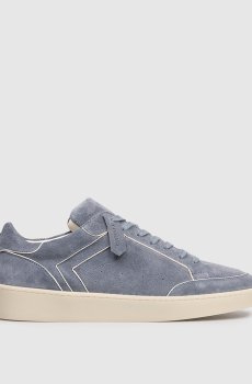 Голубые замшевые кроссовки с логотипом