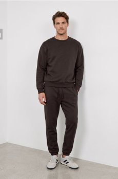 Кофта crewneck comfort fit з домішкою бавовни - пильно-коричневий