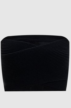 Черный топ с эффектом наложения слоев