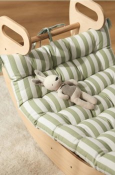 Стьобана підлогова подушка - світло-зелений