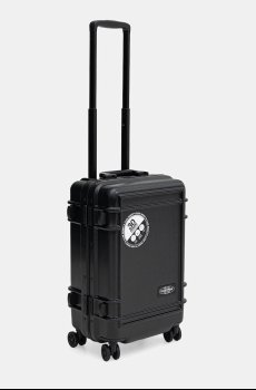 Чемодан Eastpak RESISTR CASE S