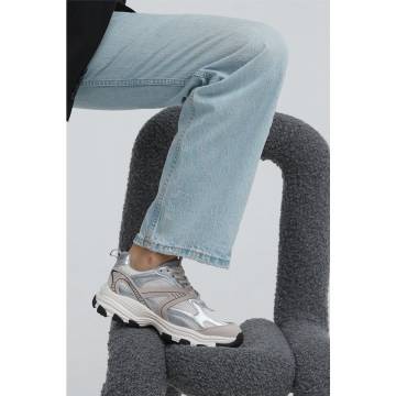 Кросівки жіночі срібні ES8 ER00114671