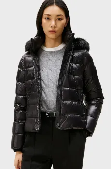 Женская черная куртка GLOSS Черный XS Tommy Hilfiger WW0WW47354