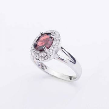 Серебряное кольцо с фианитами 111531 Серебряное кольцо с фианитами 111531