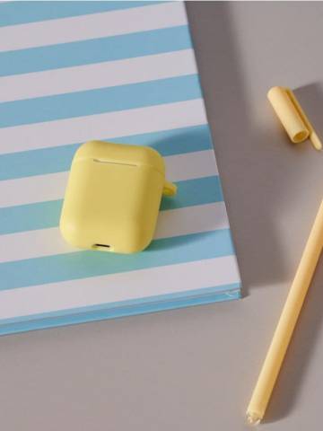 Чохол для навушників AirPods - світло-жовтий Чохол для навушників AirPods - світло-жовтий